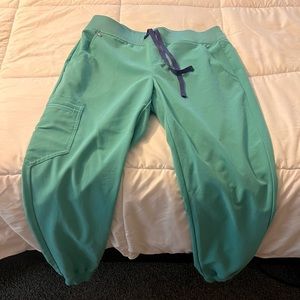 Surgical green FIGS joggers